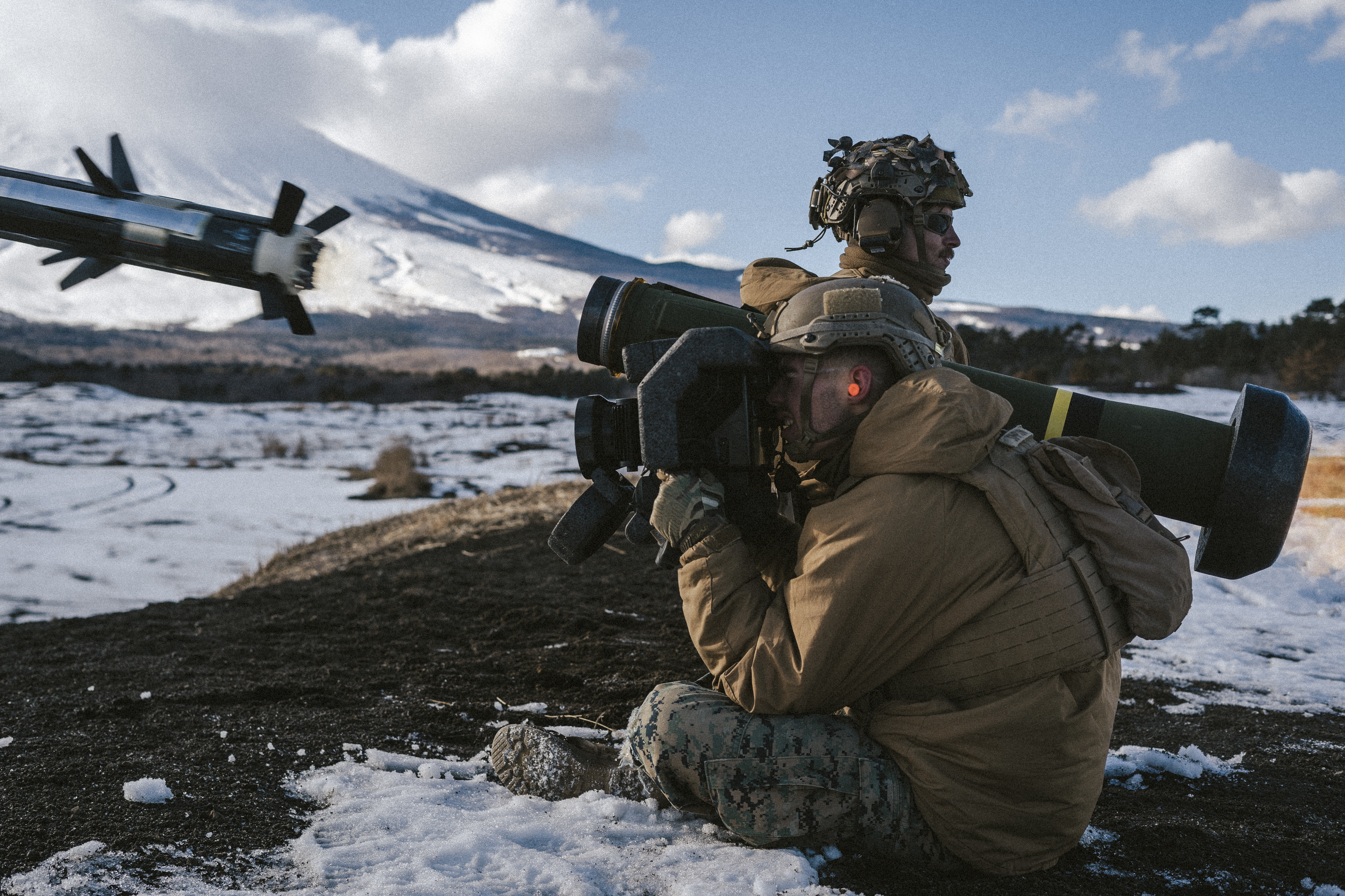 Marines with 1st Battalion, 3rd Marines, 3rd Marine Division fire Javelin shoulder-fired antitank missile while conducting squad attacks during Fuji Viper 22.3 at Combined Arms Training Center, Camp Fuji, Japan, February 17, 2022 (U.S. Marine Corps/Juan Carpanzano)